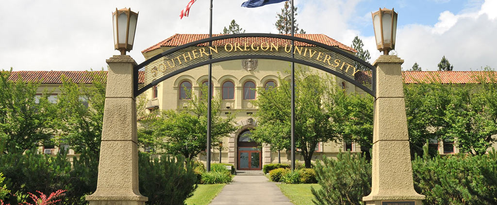 Southern Oregon University Enroll Business Presentations at SOU Featured