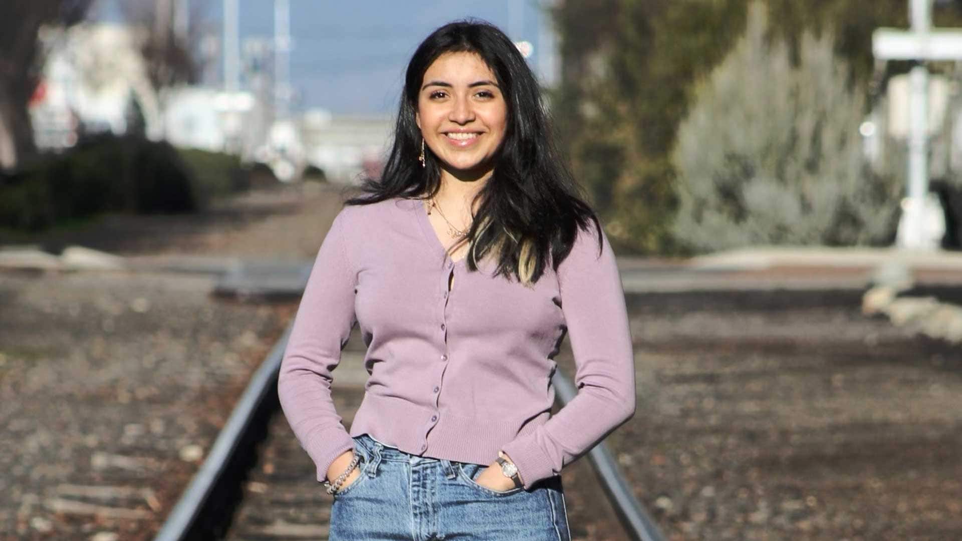 Meet Linda Weber Native Honors Scholar