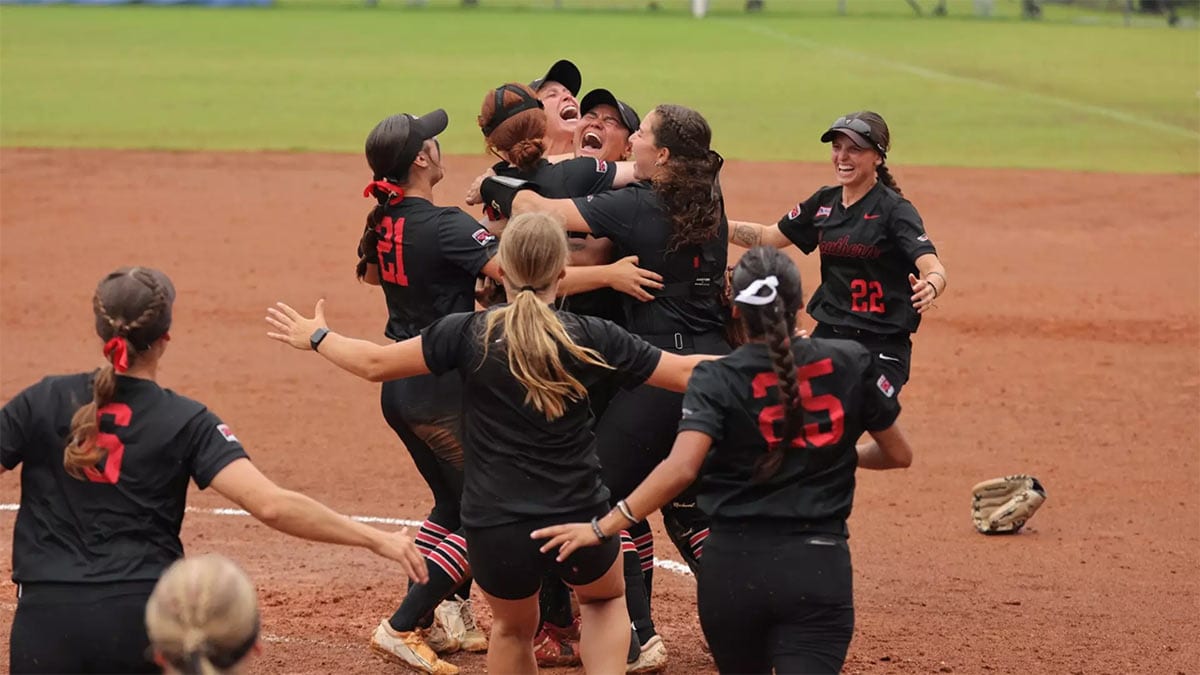 SOU Softball Champions 2025 Southern Oregon University
